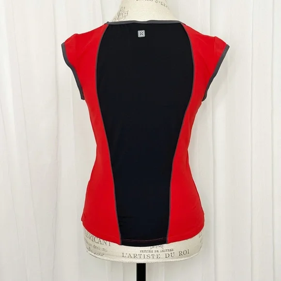 Nike Dry-Fit Sleeveless Top NWT - Picture 2 of 4